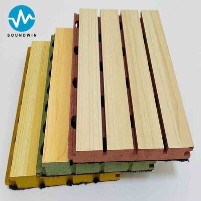 Panneaux muraux en bois avec rainures absorbant le son Mdf